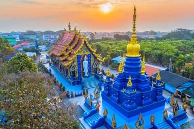 Chiang-rai-blue-temple