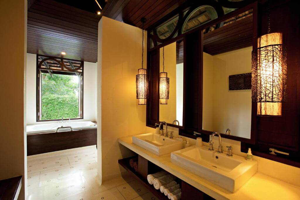 The Vijit Phuket Deluxe Villa Toilet