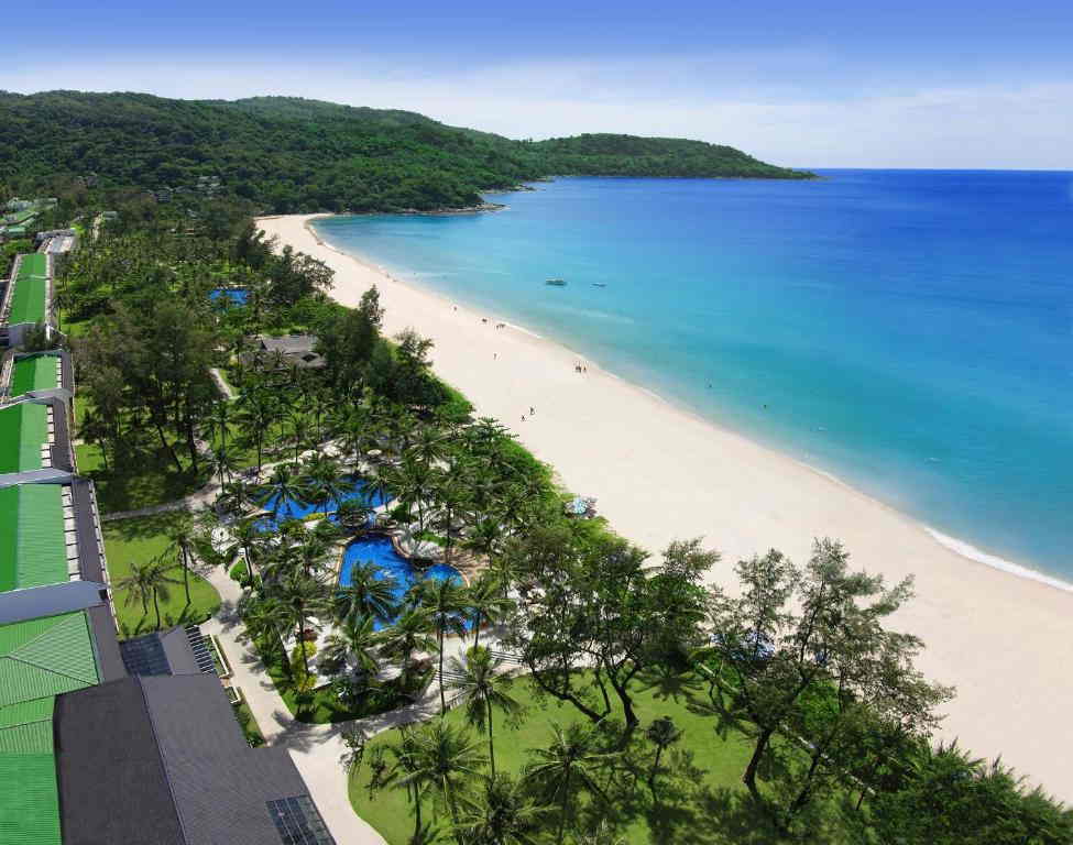 Katathani Phuket Beach Resort 9
