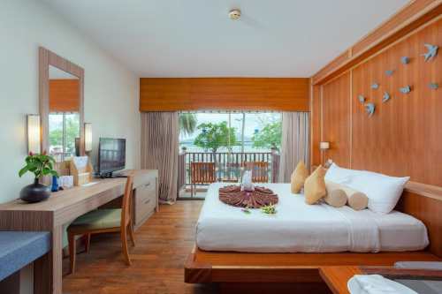 Sea View Patong Hotel Superior Room