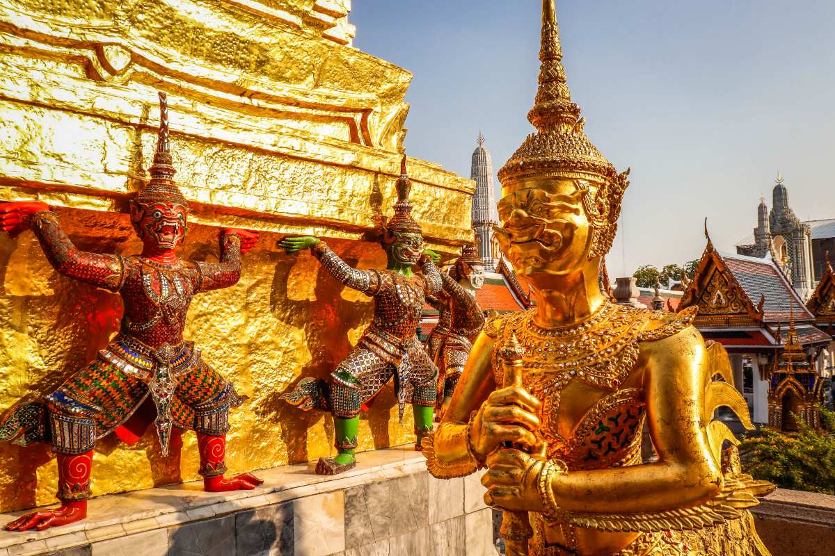 Floating Market and Grand Palace Tour